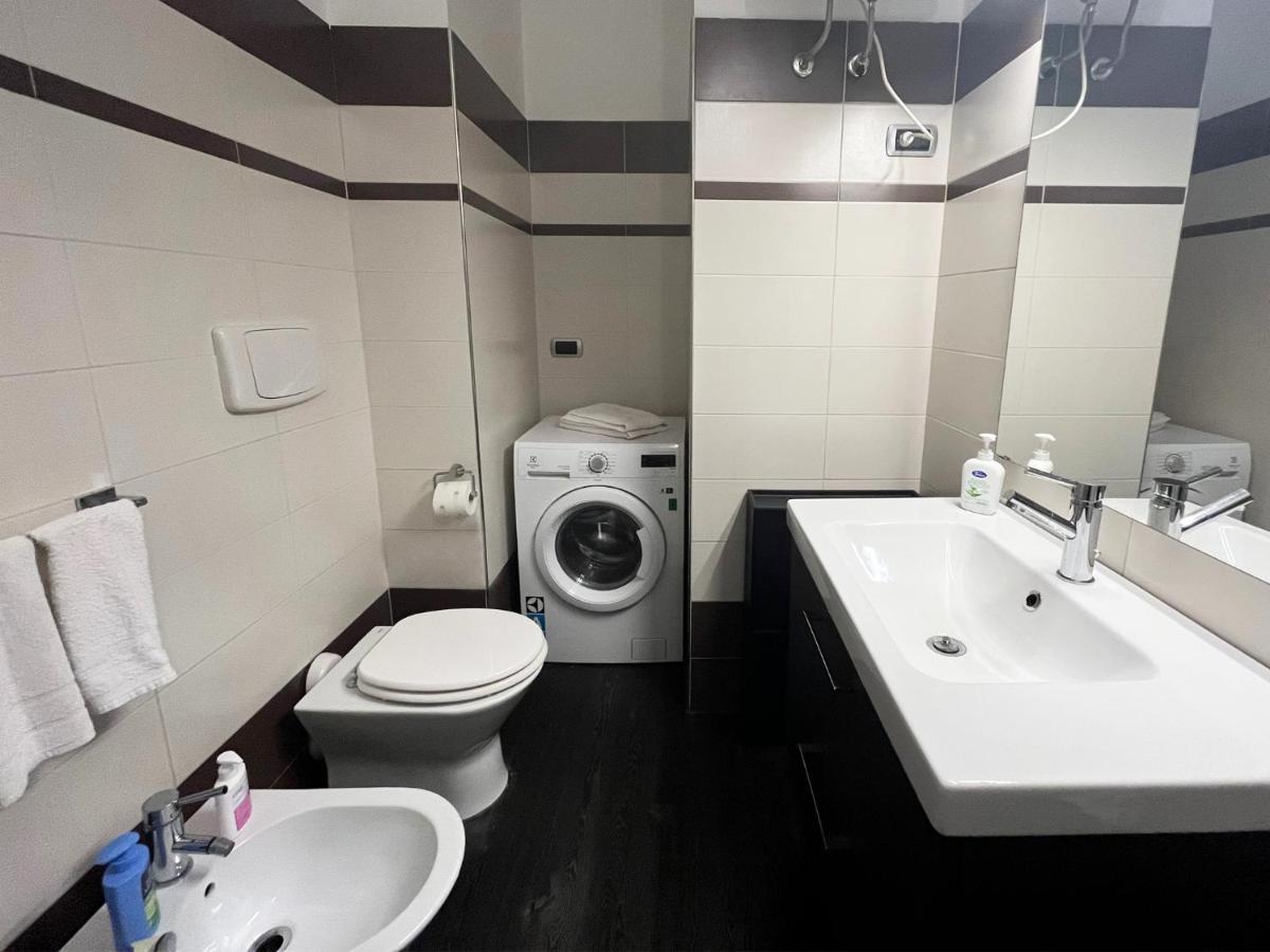 Apartamento Elegante bilocale Torre Pontina Latina Exterior foto