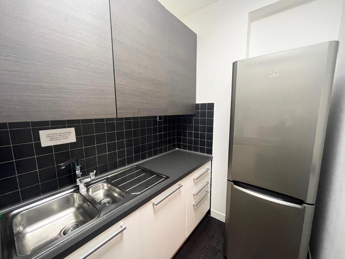 Apartamento Elegante bilocale Torre Pontina Latina Exterior foto